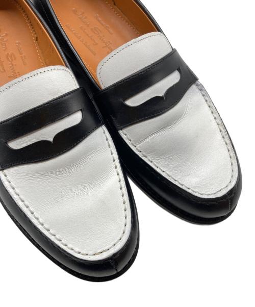 Jalan Sriwijaya（ジャランスリウァヤ）Jalan Sriwijaya (ジャランスリウァヤ) ローファー ホワイト×ブラック サイズ:４・１/２の古着・服飾アイテム