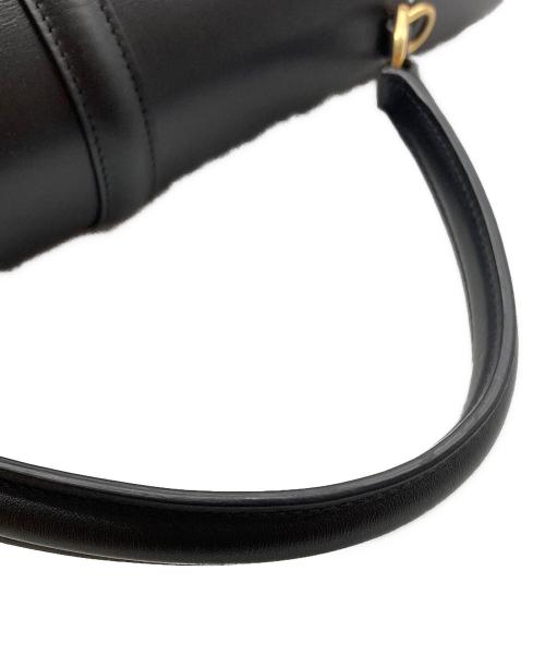 CELINE（セリーヌ）CELINE (セリーヌ) クラシック16(セーズ)バッグ ブラックの古着・服飾アイテム