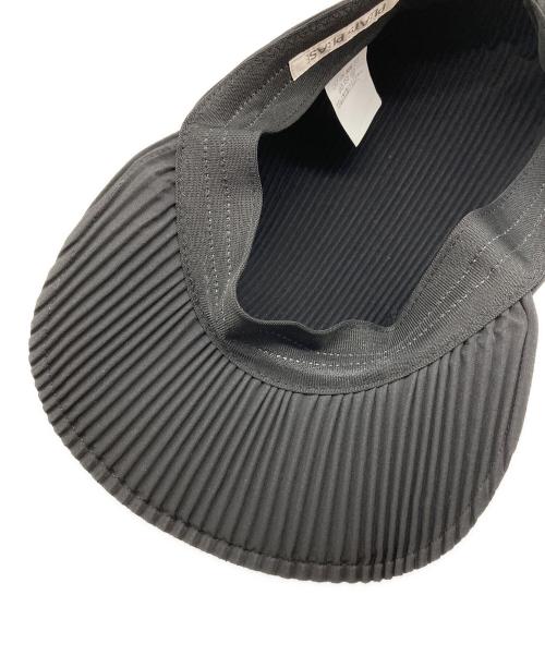 PLEATS PLEASE（プリーツプリーズ）PLEATS PLEASE (プリーツプリーズ) キャップ ブラックの古着・服飾アイテム