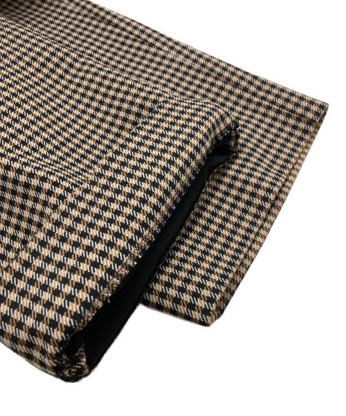 BOSS（ボス）BOSS (ボス) セットアップ ブラック×ブラウン サイズ:46の古着・服飾アイテム