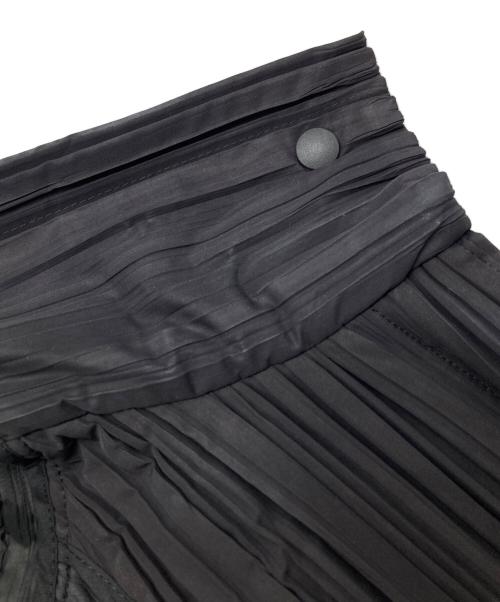 PLEATS PLEASE（プリーツプリーズ）PLEATS PLEASE (プリーツプリーズ) プリーツ中綿コート ブラック サイズ:3の古着・服飾アイテム