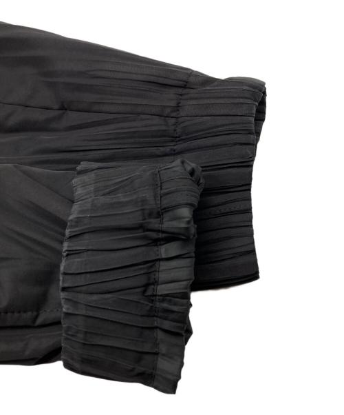 PLEATS PLEASE（プリーツプリーズ）PLEATS PLEASE (プリーツプリーズ) プリーツ中綿コート ブラック サイズ:3の古着・服飾アイテム