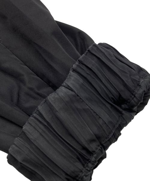 PLEATS PLEASE（プリーツプリーズ）PLEATS PLEASE (プリーツプリーズ) プリーツ中綿コート ブラック サイズ:3の古着・服飾アイテム