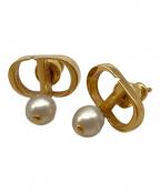 Christian Diorクリスチャン ディオール）の古着「Petit CD ピアス」｜ゴールド