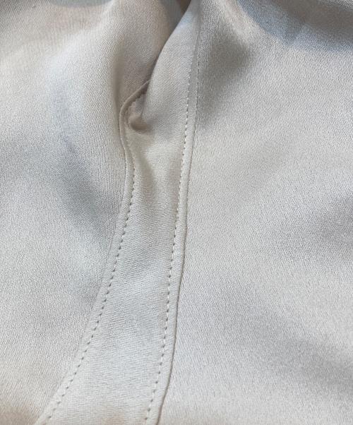 CORNERSTONE（コーナーストーン）CORNERSTONE (コーナーストーン) スリットデザイン ポリシャツ ベージュ サイズ:44の古着・服飾アイテム