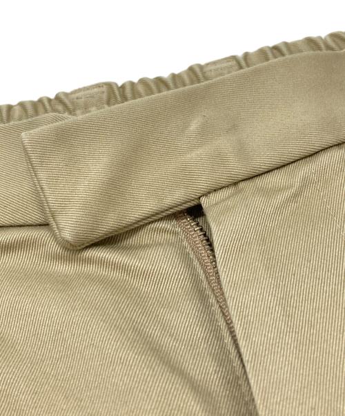 SOFTHYPHEN（ソフトハイフン）SOFTHYPHEN (ソフトハイフン) ORGANIC COTTON CHINO TUCKED EXTRA WIDE PANTS ベージュ サイズ:3の古着・服飾アイテム