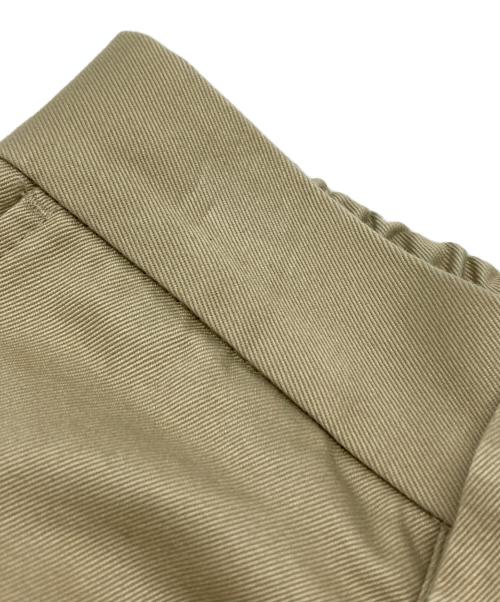 SOFTHYPHEN（ソフトハイフン）SOFTHYPHEN (ソフトハイフン) ORGANIC COTTON CHINO TUCKED EXTRA WIDE PANTS ベージュ サイズ:3の古着・服飾アイテム
