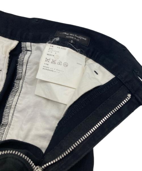 COMME des GARCONS HOMME PLUS（コムデギャルソンオムプリュス）COMME des GARCONS HOMME PLUS (コムデギャルソンオムプリュス) クロップドパンツ ブラック サイズ:Ｓの古着・服飾アイテム