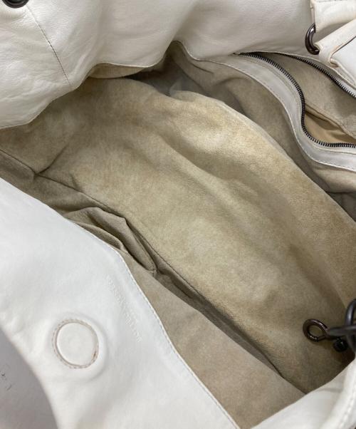 BOTTEGA VENETA（ボッテガベネタ）BOTTEGA VENETA (ボッテガベネタ) イントレチャートハンドバッグ ホワイトの古着・服飾アイテム
