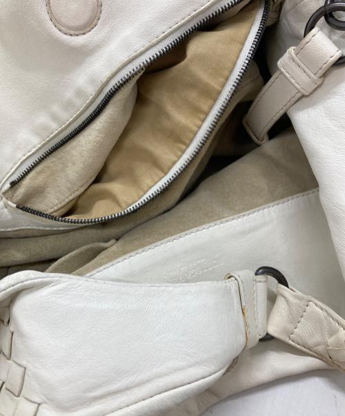 BOTTEGA VENETA（ボッテガベネタ）BOTTEGA VENETA (ボッテガベネタ) イントレチャートハンドバッグ ホワイトの古着・服飾アイテム