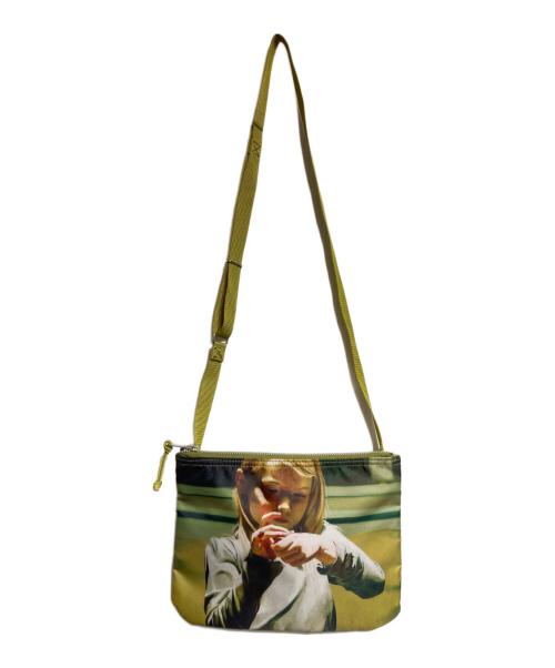 UNDERCOVER（アンダーカバー）UNDERCOVER (アンダーカバー) Markus Akesson (マーカス アーケッソン)) 転写プリントサコッシュ グリーンの古着・服飾アイテム