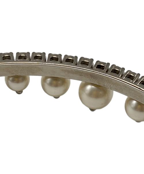 MIU MIU（ミュウミュウ）MIU MIU (ミュウミュウ) パール×ラインストーンカチューシャ シルバーの古着・服飾アイテム