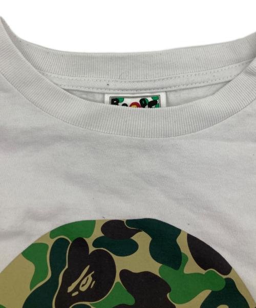 A BATHING APE（アベイシングエイプ）A BATHING APE (アベイシングエイプ) ABC Camo By Bathing Ape Tシャツ ホワイト サイズ:Lの古着・服飾アイテム