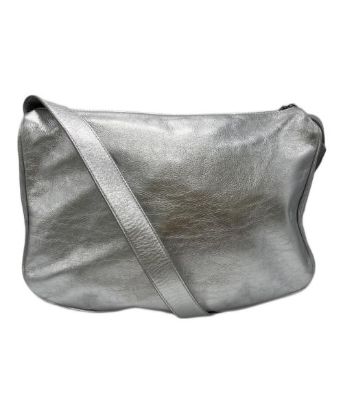 ear PAPILLONNER（イアパピヨネ）ear PAPILLONNER (イアパピヨネ) スワローマチショルダーバック シルバーの古着・服飾アイテム