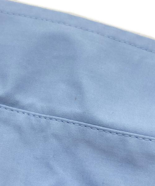 MM6 Maison Margiela（エムエムシックスメゾンマルジェラ）MM6 Maison Margiela (エムエムシックスメゾンマルジェラ) ペイントロゴS/Sシャツ ブルー サイズ:48の古着・服飾アイテム