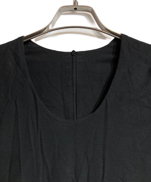 RIM.ARK（リムアーク）RIM.ARK (リムアーク) Shoulder solid cut OP ブラック サイズ:38の古着・服飾アイテム