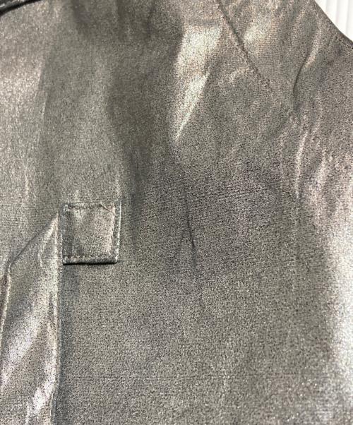 YOHJI YAMAMOTO（ヨウジヤマモト）YOHJI YAMAMOTO (ヨウジヤマモト) クロップドメタリックベスト シルバー サイズ:1の古着・服飾アイテム