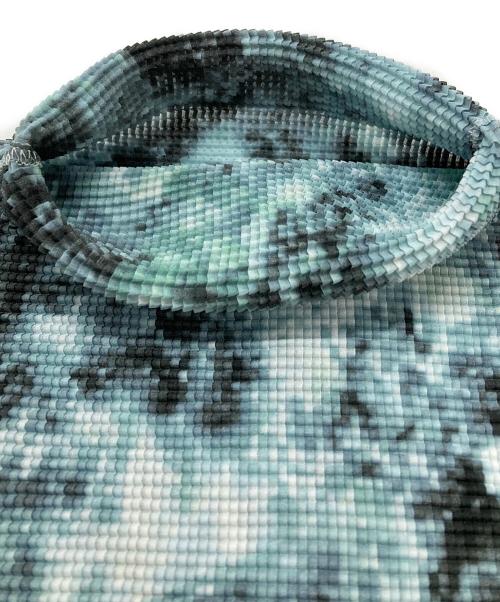 ISSEY MIYAKE PLEATS (T.)（イッセイミヤケ プリーツ）ISSEY MIYAKE PLEATS (T.) (イッセイミヤケ プリーツ) プリーツカットソー ブルー サイズ:3の古着・服飾アイテム