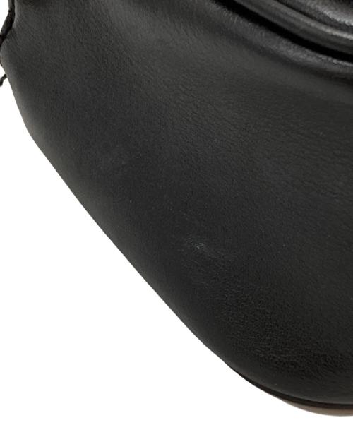 MARC JACOBS（マークジェイコブズ）MARC JACOBS (マークジェイコブス) ロゴサークルショルダーバッグ ブラックの古着・服飾アイテム