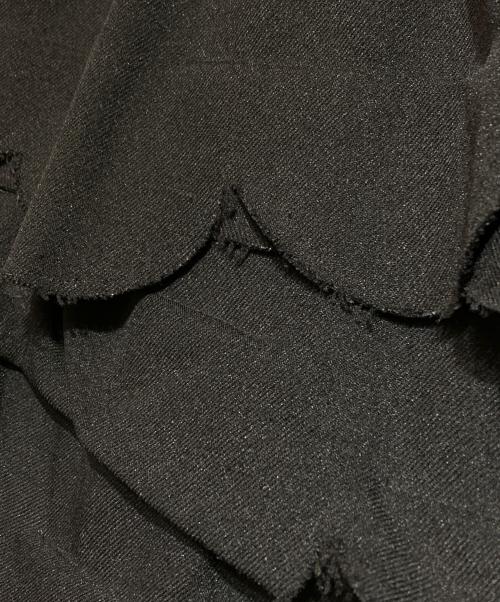 COMME des GARCONS COMME des GARCONS（コムデギャルソン コムデギャルソン）COMME des GARCONS COMME des GARCONS (コムデギャルソン コムデギャルソン) ポリエステルカットオフフリルスカート ブラック サイズ:Sの古着・服飾アイテム