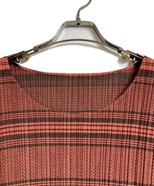 PLEATS PLEASE（プリーツプリーズ）PLEATS PLEASE (プリーツプリーズ) 総柄プリーツカットソー ブラウン サイズ:3の古着・服飾アイテム