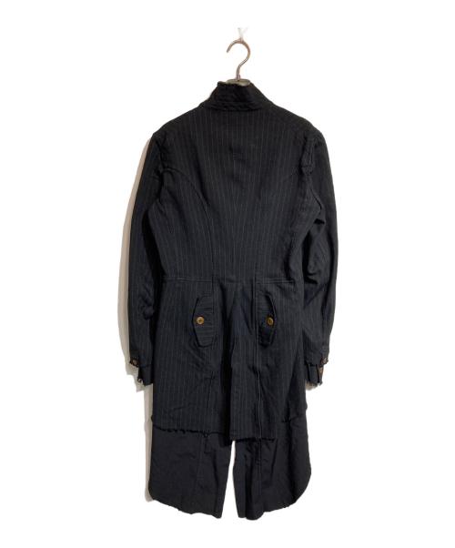 COMME des GARCONS HOMME PLUS（コムデギャルソンオムプリュス）COMME des GARCONS HOMME PLUS (コムデギャルソンオムプリュス) ポリ縮ストライプ断ち切りデザインジャケット ブラック サイズ:Sの古着・服飾アイテム