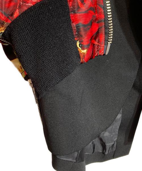 UNDERCOVER（アンダーカバー）UNDERCOVER (アンダーカバー) ローズプリント ニットパネル ジャケット レッド×ブラック サイズ:２の古着・服飾アイテム