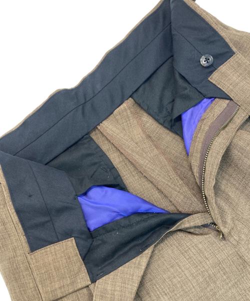 Needles（ニードルズ）Needles (ニードルズ) Tucked Side Tab Trouser-Poly Chambray ブラウン サイズ:Sの古着・服飾アイテム