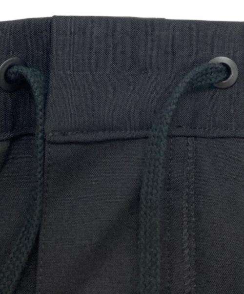 ATON（エイトン）ATON (エイトン) WOOL TROPICAL TAPERED EASY PANTS ブラック サイズ:04の古着・服飾アイテム