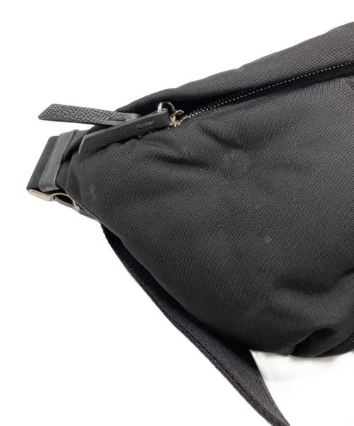 Maison Margiela（メゾンマルジェラ）Maison Margiela (メゾンマルジェラ) グラムスラム ベルトバッグ ブラックの古着・服飾アイテム