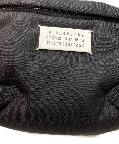 Maison Margiela（メゾンマルジェラ）Maison Margiela (メゾンマルジェラ) グラムスラム ベルトバッグ ブラックの古着・服飾アイテム