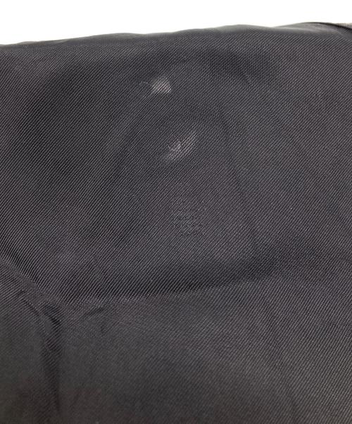 BLACK COMME des GARCONS（ブラックコムデギャルソン）BLACK COMME des GARCONS (ブラックコムデギャルソン) バック刺繍スカベスト ブラック サイズ:2XLの古着・服飾アイテム