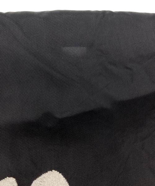 BLACK COMME des GARCONS（ブラックコムデギャルソン）BLACK COMME des GARCONS (ブラックコムデギャルソン) バック刺繍スカベスト ブラック サイズ:2XLの古着・服飾アイテム