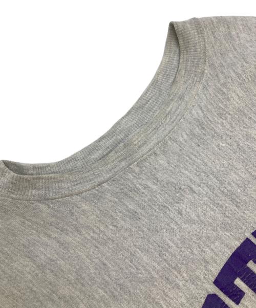 Champion（チャンピオン）Champion (チャンピオン) アーチ3段カレッジロゴリバースウィーブスウェット グレー サイズ:XLの古着・服飾アイテム