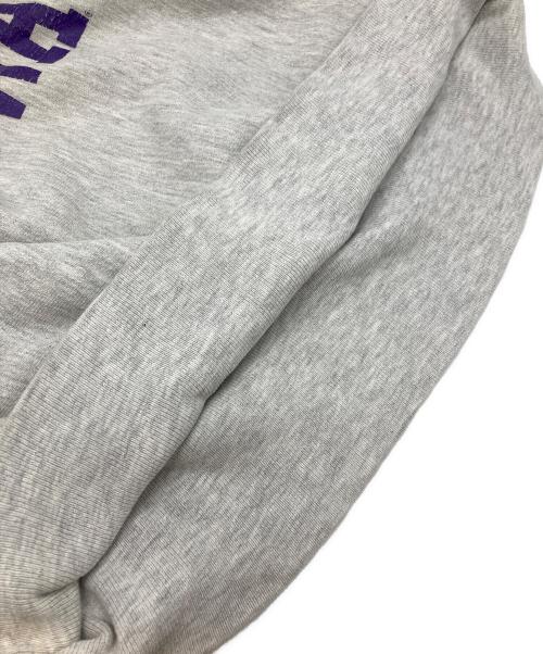 Champion（チャンピオン）Champion (チャンピオン) アーチ3段カレッジロゴリバースウィーブスウェット グレー サイズ:XLの古着・服飾アイテム