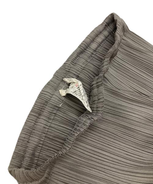 PLEATS PLEASE（プリーツプリーズ）PLEATS PLEASE (プリーツプリーズ) プリーツパンツ グレー サイズ:2の古着・服飾アイテム