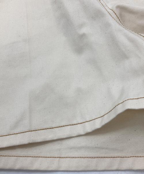 MIU MIU（ミュウミュウ）MIU MIU (ミュウミュウ) コットン ショートパンツ アイボリー サイズ:25の古着・服飾アイテム