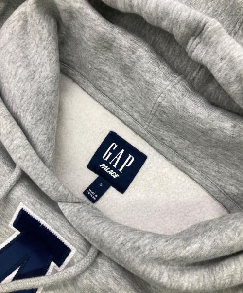 GAP（ギャップ）GAP (ギャップ) PALACE (パレス) プルオーバーパーカー グレー サイズ:Sの古着・服飾アイテム