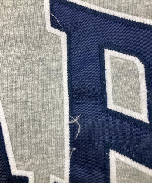 GAP（ギャップ）GAP (ギャップ) PALACE (パレス) プルオーバーパーカー グレー サイズ:Sの古着・服飾アイテム