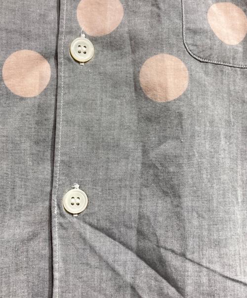 COMME des GARCONS HOMME（コムデギャルソン オム）COMME des GARCONS HOMME (コムデギャルソン オム) ドットオープンカラーシャツ/Polka Dot Open Collar Shirt グレー×ピンク サイズ:不明の古着・服飾アイテム