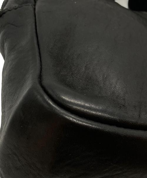 GUIDI（グイディ）GUIDI (グイディ) レザークロスボディバッグ ブラックの古着・服飾アイテム