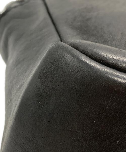 GUIDI（グイディ）GUIDI (グイディ) レザークロスボディバッグ ブラックの古着・服飾アイテム