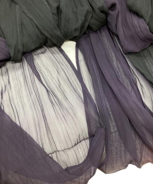 ISSEY MIYAKE WHITE LABEL（イッセイミヤケホワイトレーベル）ISSEY MIYAKE WHITE LABEL (イッセイミヤケホワイトレーベル) オーガンジープリーツスカート ブラック サイズ:2の古着・服飾アイテム