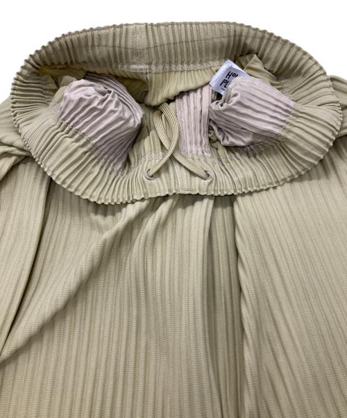 HOMME PLISSE ISSEY MIYAKE（オム プリッセ イッセイ ミヤケ）HOMME PLISSE ISSEY MIYAKE (オム プリッセ イッセイ ミヤケ) プリーツフレアパンツ グリーン サイズ:2の古着・服飾アイテム