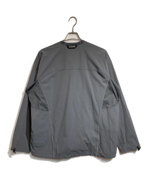 and wander（アンドワンダー）and wander (アンドワンダー) trek pullover グレー サイズ:4の古着・服飾アイテム