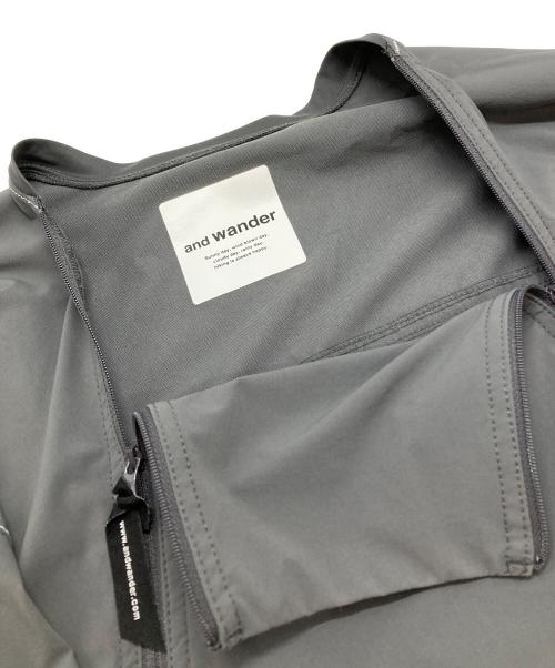 and wander（アンドワンダー）and wander (アンドワンダー) trek pullover グレー サイズ:4の古着・服飾アイテム