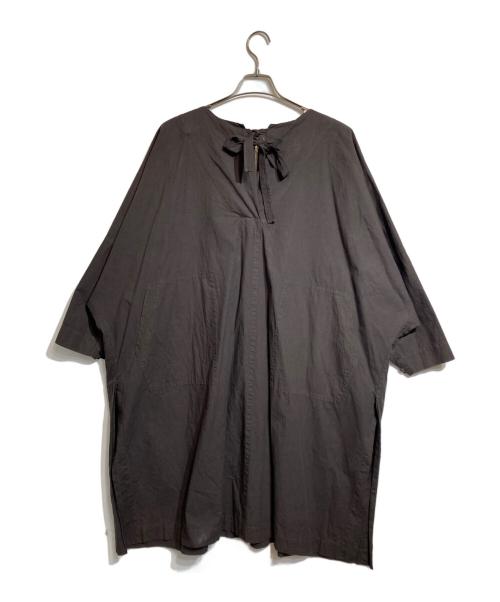 ISSEY MIYAKE（イッセイミヤケ）ISSEY MIYAKE (イッセイミヤケ) リボンデザインビッグポケットワンピース ブラック サイズ:2の古着・服飾アイテム