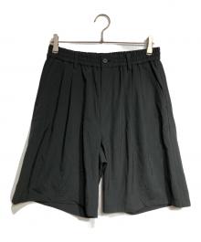 YOKE（ヨーク）の古着「WOOL TROPICAL WIDE-LEG EASY SHORTS/ウール製トロピカルワイドレッグイージーショーツ」｜ブラック