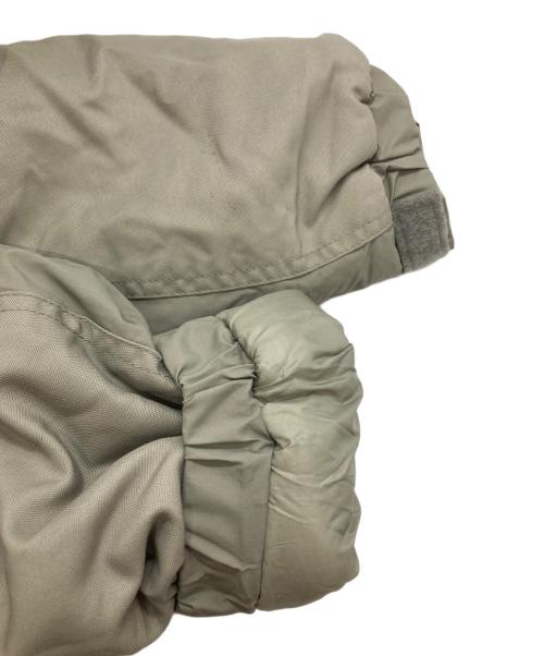 ECWCS（エクワックス）ECWCS (エクワックス) GENIII LEVEL7 JACKET グレー サイズ:MEDIUM-REGULARの古着・服飾アイテム