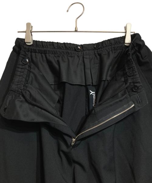GROUND Y（グラウンドワイ）GROUND Y (グラウンドワイ) WOOL GABARDINE INSEAM BUTTON SAROUEL PANTS ブラック サイズ:3の古着・服飾アイテム